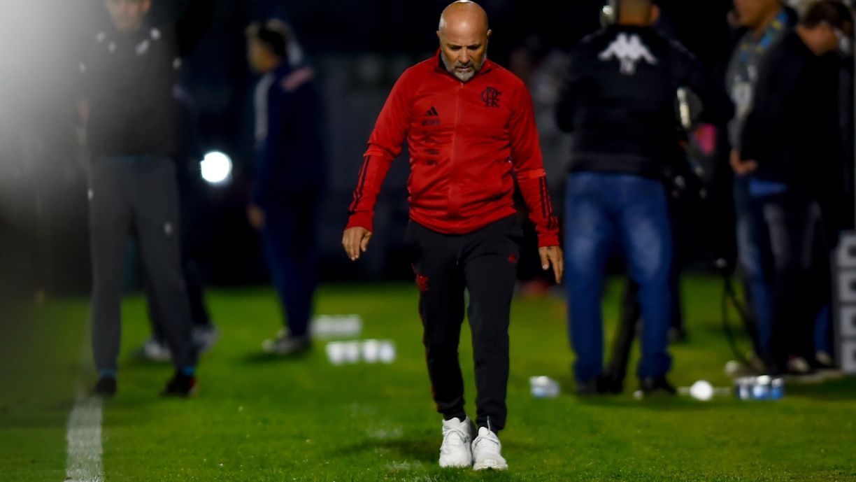 DEPOIS DE DERROTA PESADA, SAMPAOLI DÁ DURA NA EQUIPE DO FLAMENGO: "O TIME TEM QUE REVER"